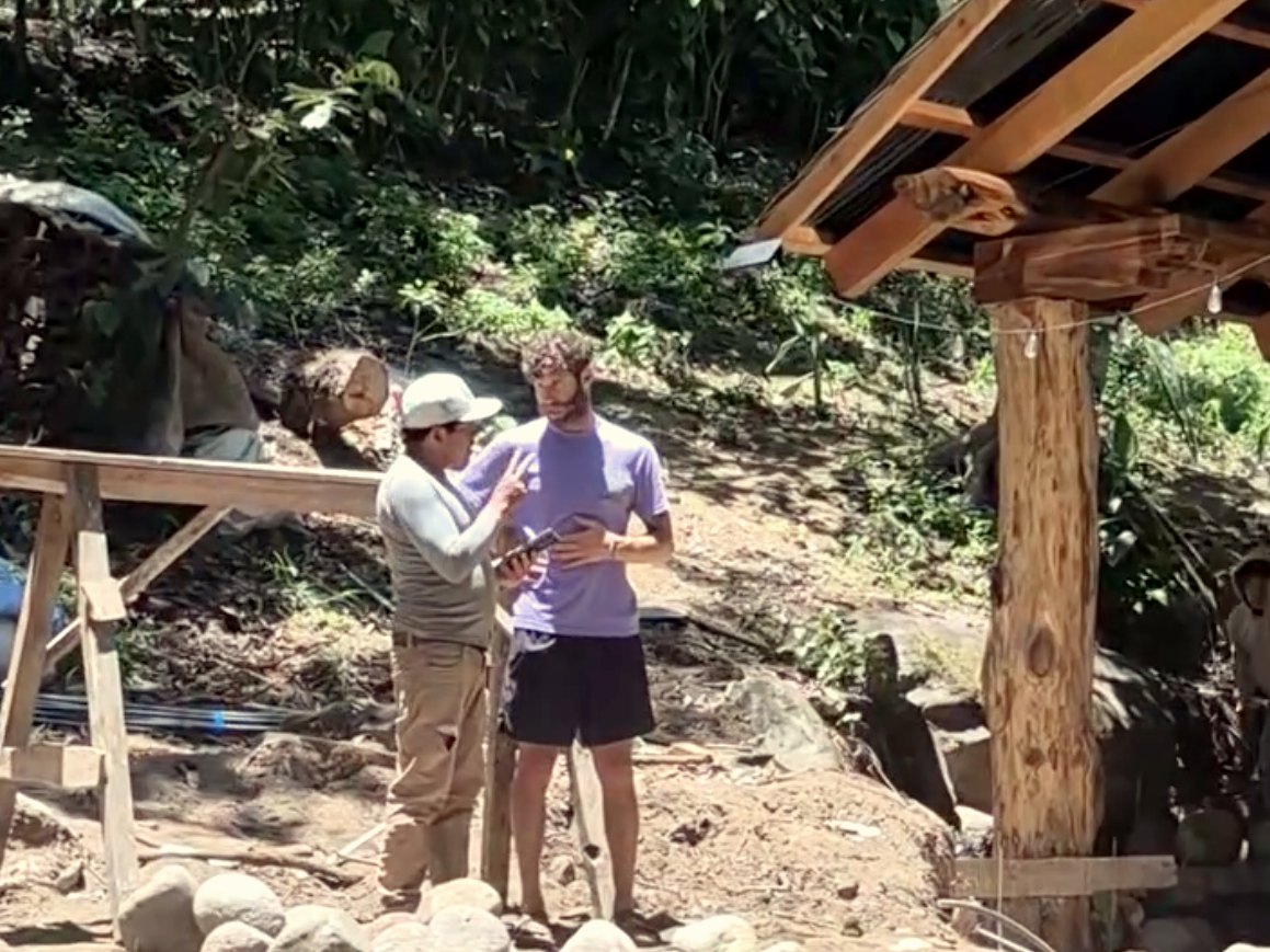 Will coordinating with a local contractor in Spanish on a build site